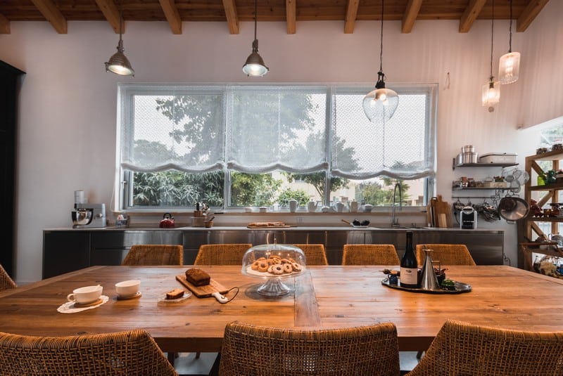 פינת אוכל במטבח