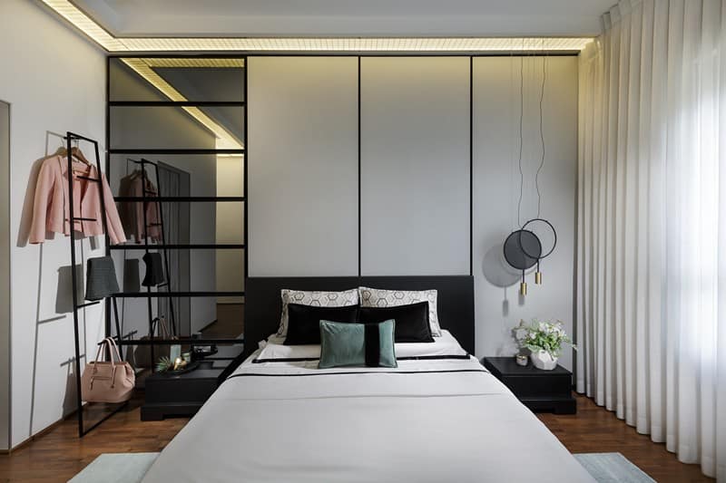 חדר שינה הורים עם ארון קיר