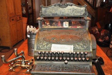 מדריך: איך מוצאים ובוחרים עתיקות?