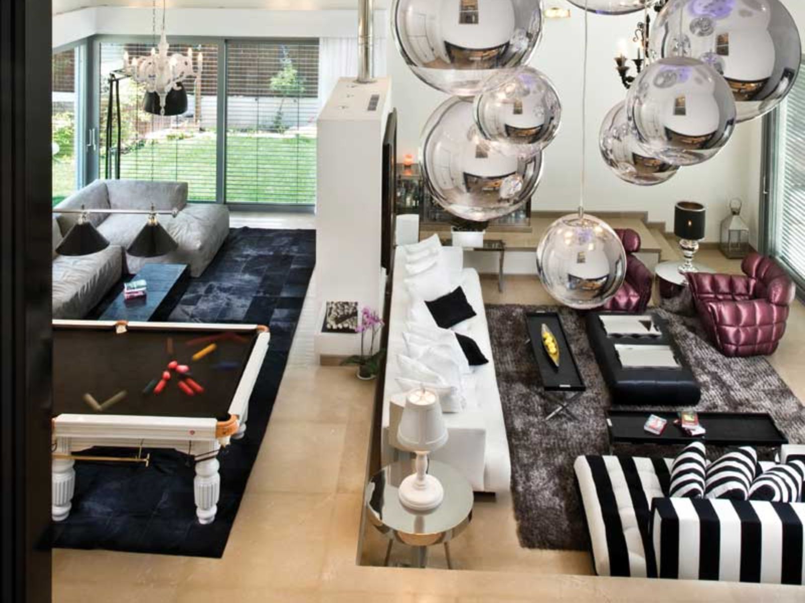 סלון מחולק לשתיים