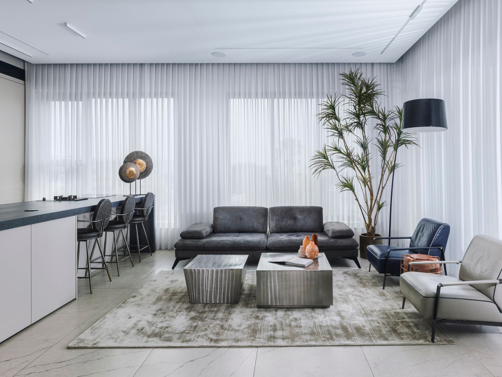 וילנות ריצפה עד תקרה