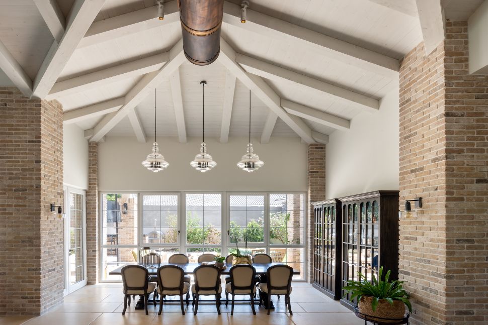 בית ים-תיכוני בסגנון קלאסיקה אירופאית חדר אוכל