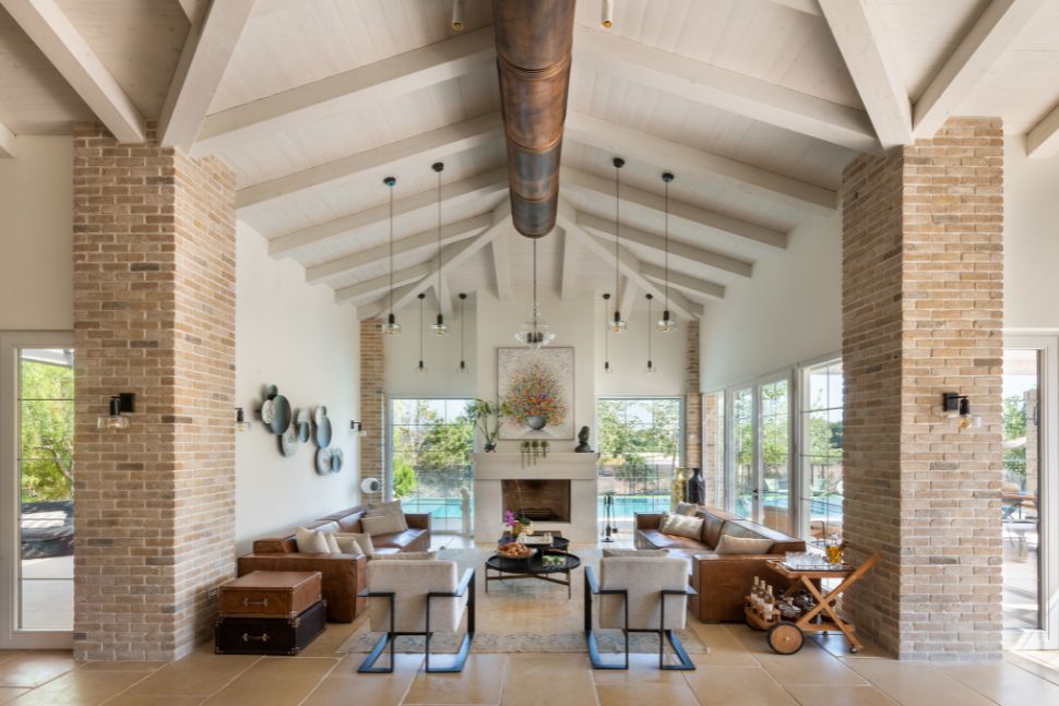 בית ים-תיכוני בסגנון קלאסיקה אירופאית סלון