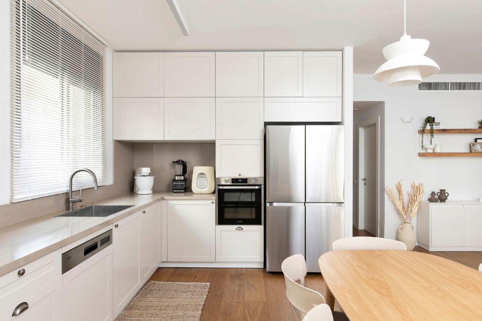 מטבח מודרני לבן