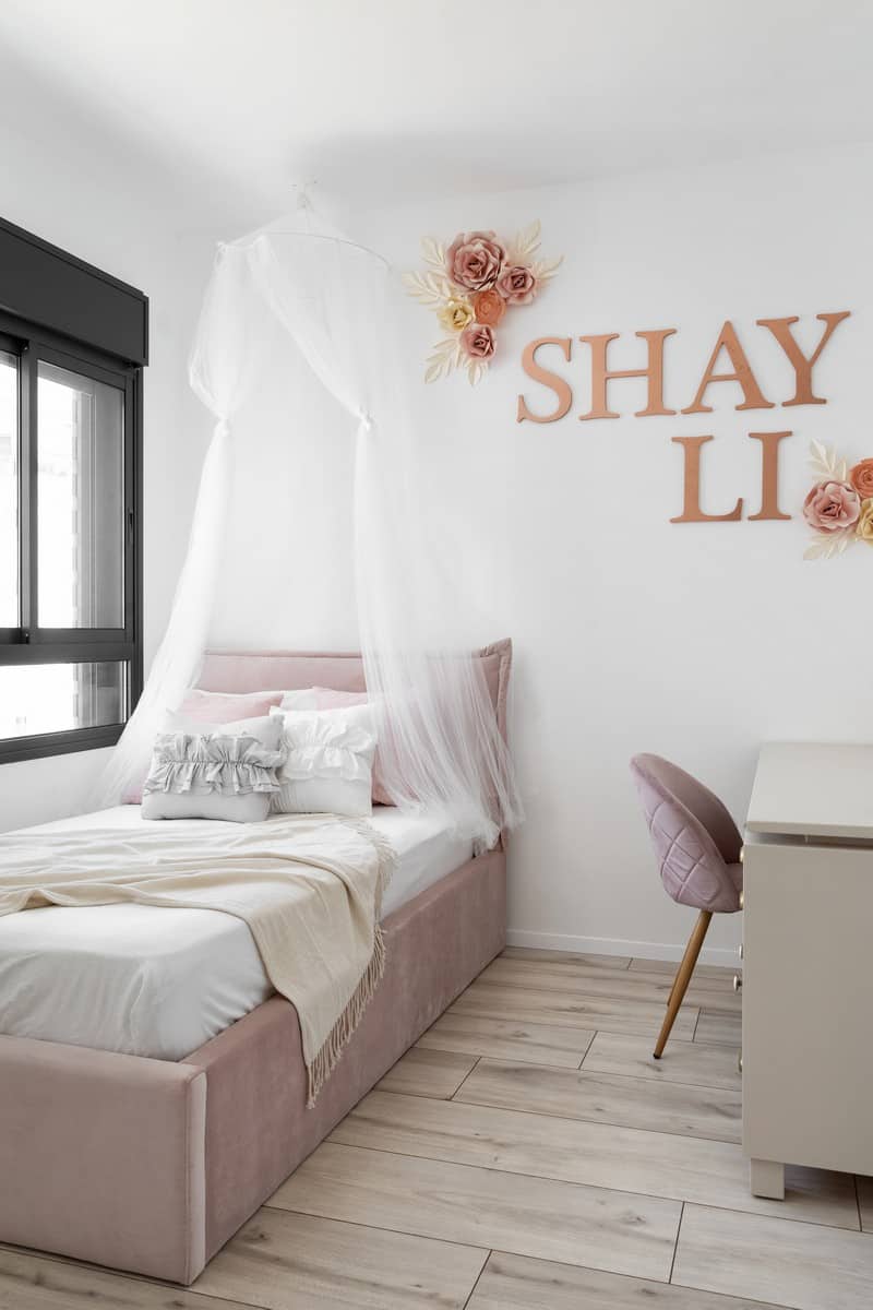 חדר שינה ילדה בצבע ורוד + לבן