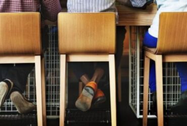 ריהוט למסעדות ובתי קפה קונים רק ב- Chair2U