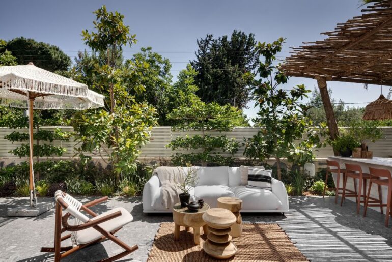 פינת ישיבה חיצונית