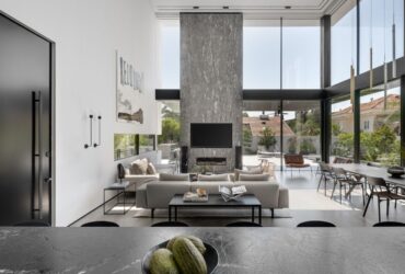 תורת היחסות של איינשטיין באדריכלות ובעיצוב פנים