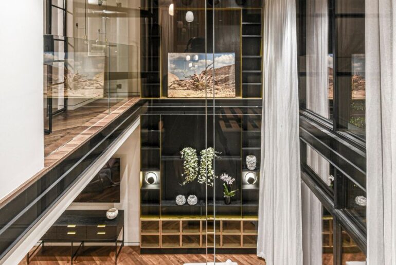 מרפסת פנימית