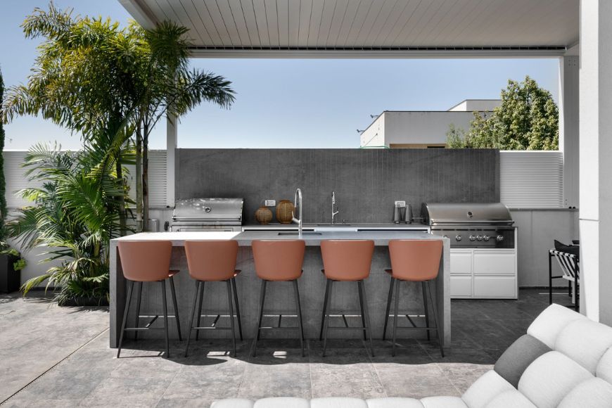 מטבח חיצוני מאובזר ודלפק אכילה , עיצוב שרון לוי, צילום עודד סמדר