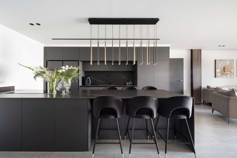 מטבח מודרני שחור