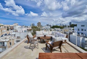 מתחת לגג : דירה אופנתית קטנה ומטריפה