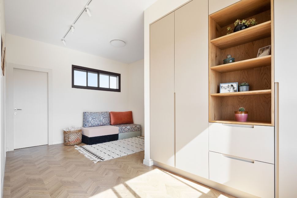 פינת משפחה בקומה עליונה