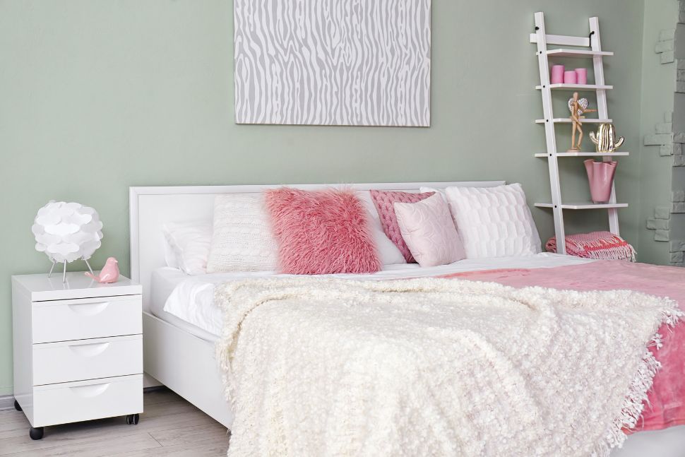 עיצוב חדר שינה בתקציב נמוך