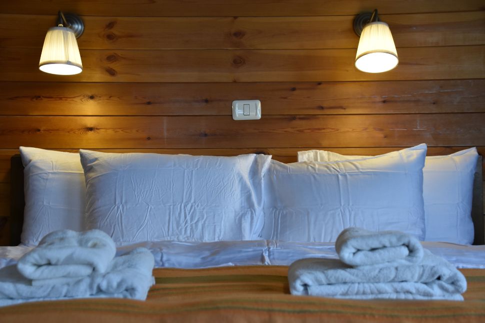 עיצוב חדר שינה בתקציב נמוך