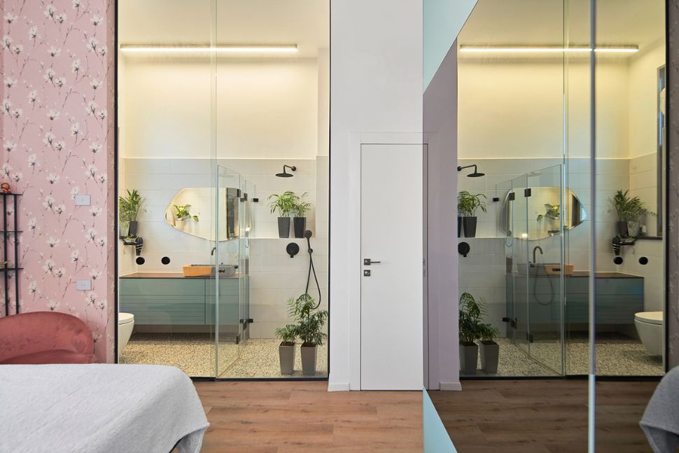 חדר שינה וחדר רחצה הורים