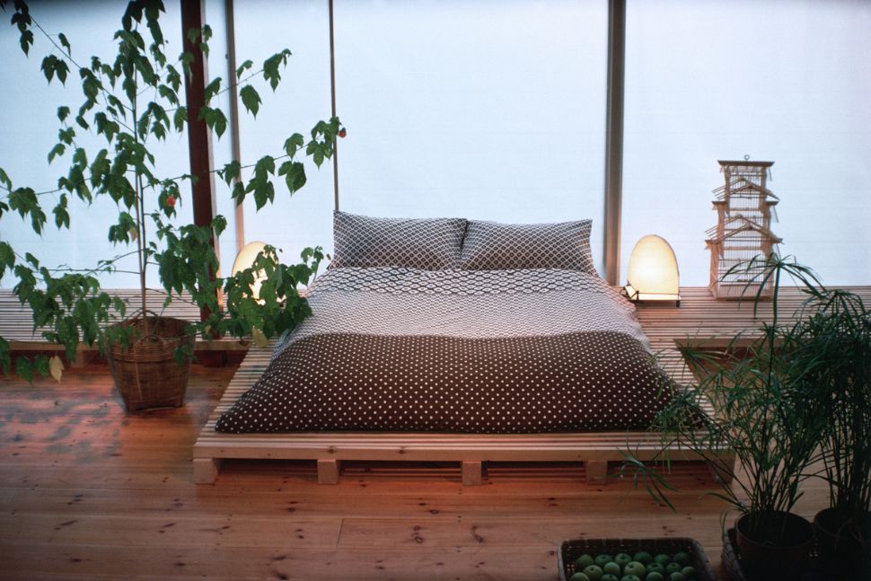 עיצוב חדר שינה בתקציב נמוך