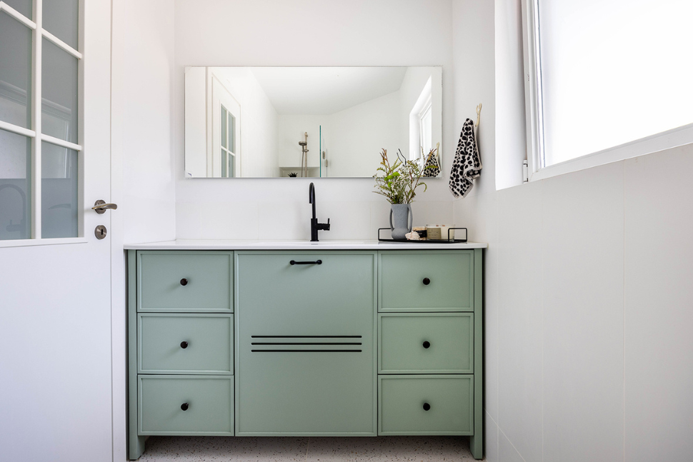 חדר רחצה עמדת כיור ירוקה