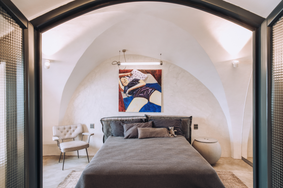 חדר שינה בדירה עתיקה