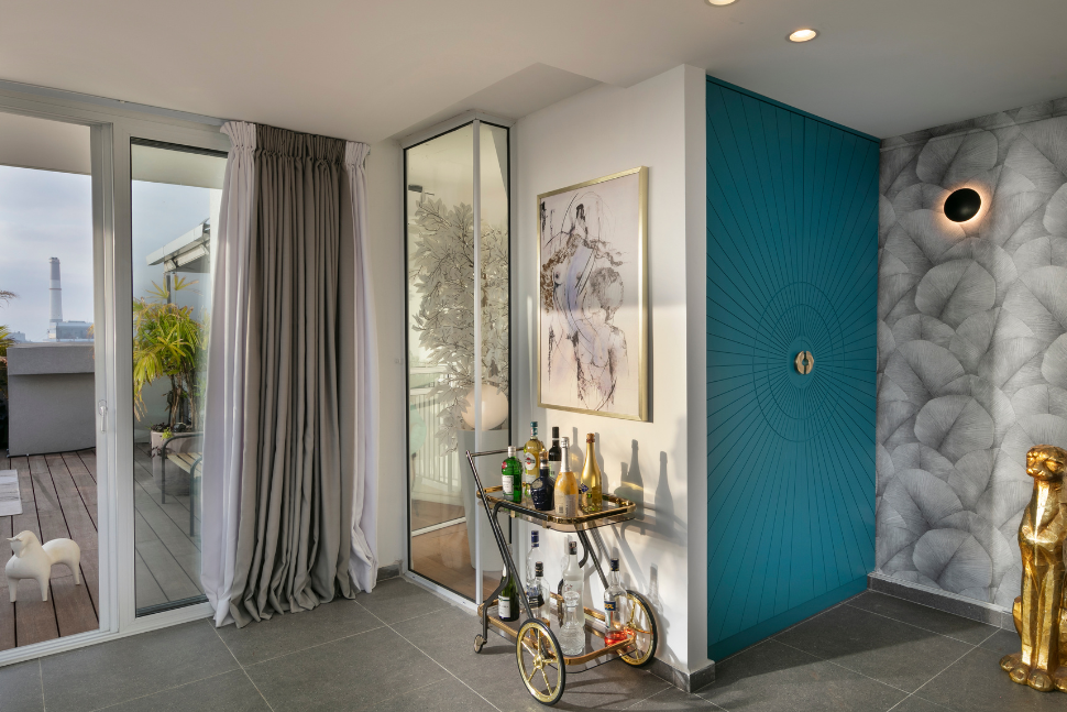 ארון חשמל ופטיו מלבני