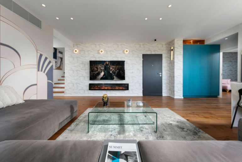 כניסה לבית וסלון