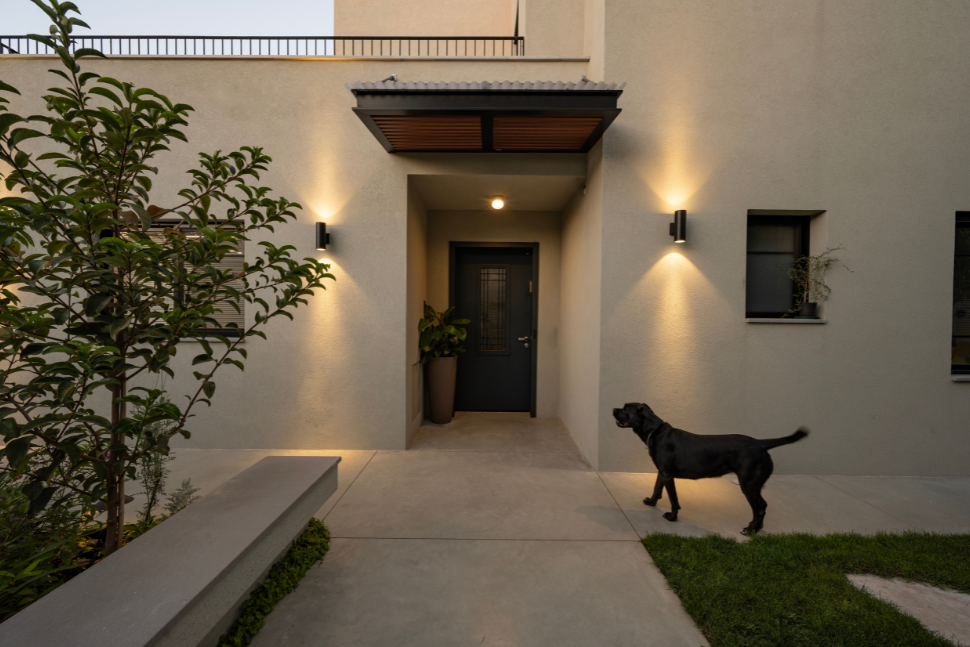 מבואת הכניסה החיצונית