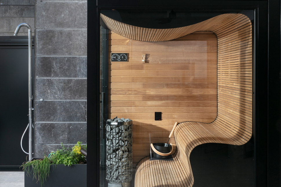 סאונה ומקלחת חיונית