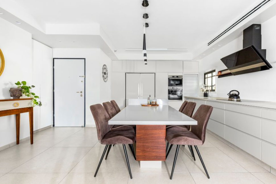 פינת אוכל במטבח