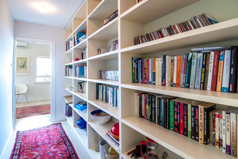 מסדרון עם שטיח