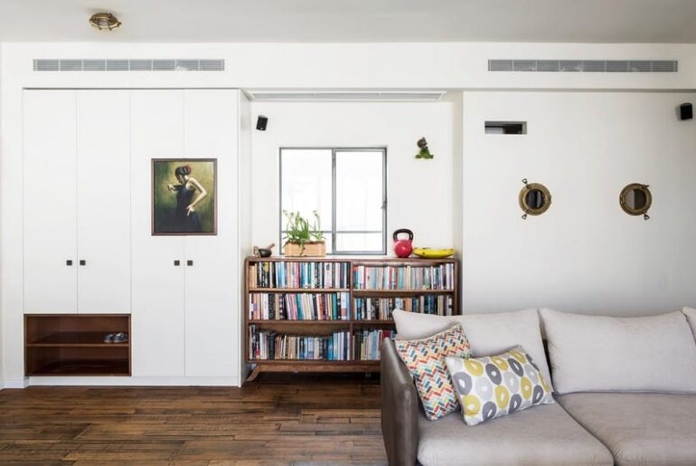 ארון בניסה לבית