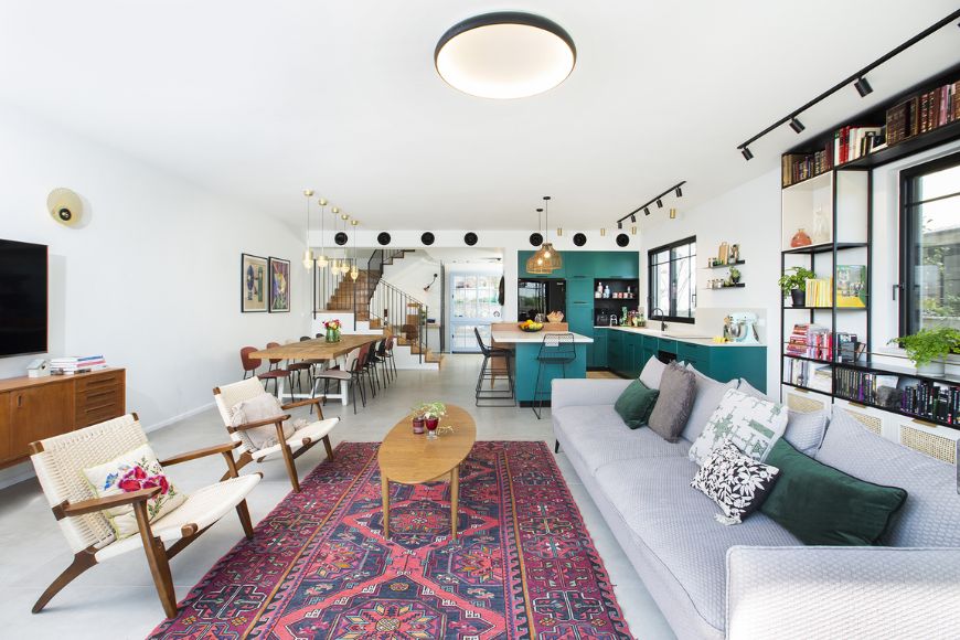 סלון עם שטיח פרסי