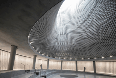 40 שנות יצירה בסופ"ש אחד: קימל אשכולות בתערוכת פופ-אפ מרתקת